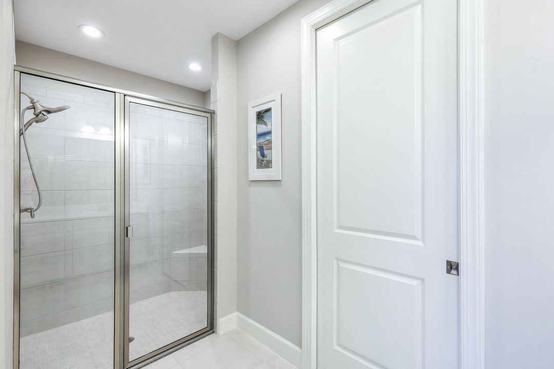 9650 Montelanico Loop #102, Naples, FL 34119