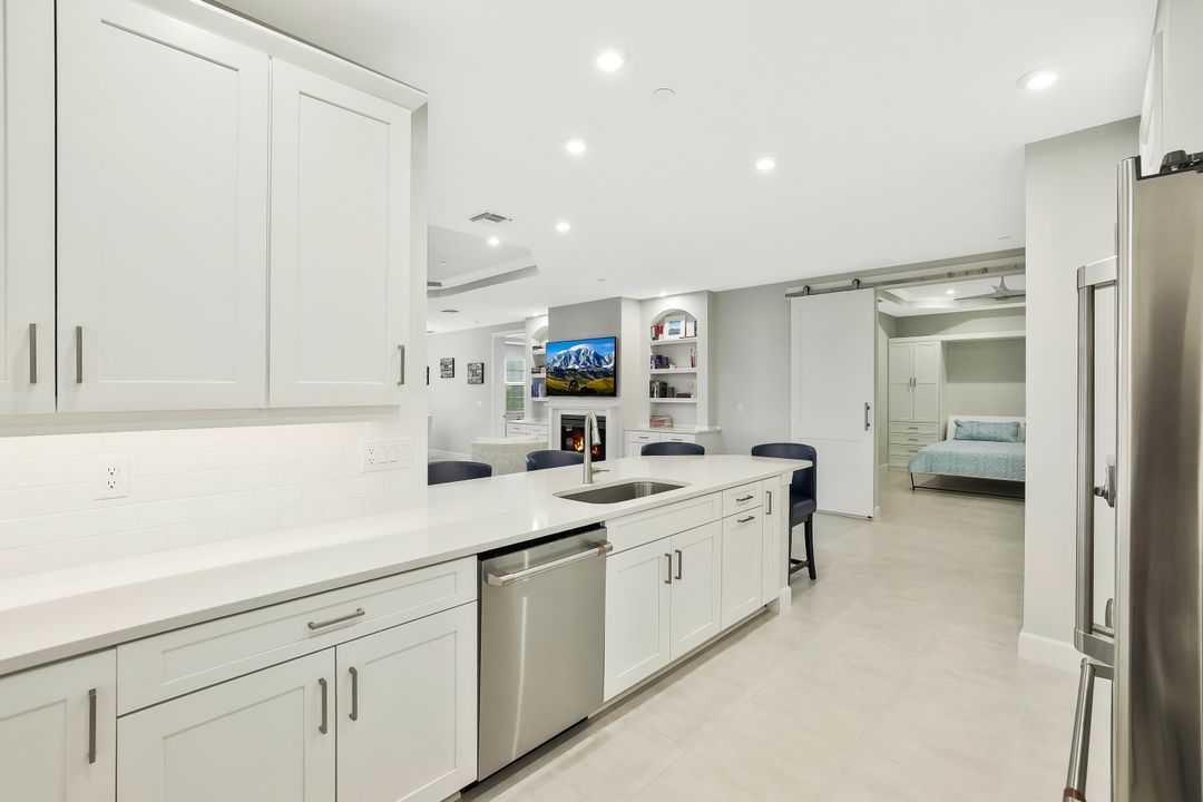 15336 Lucerna St #101, Naples, FL 34114