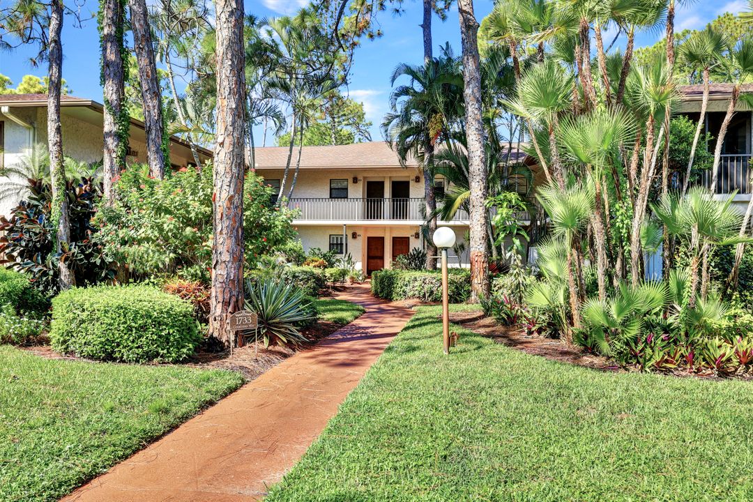 1733 Courtyard Way #104, Naples, FL 34112