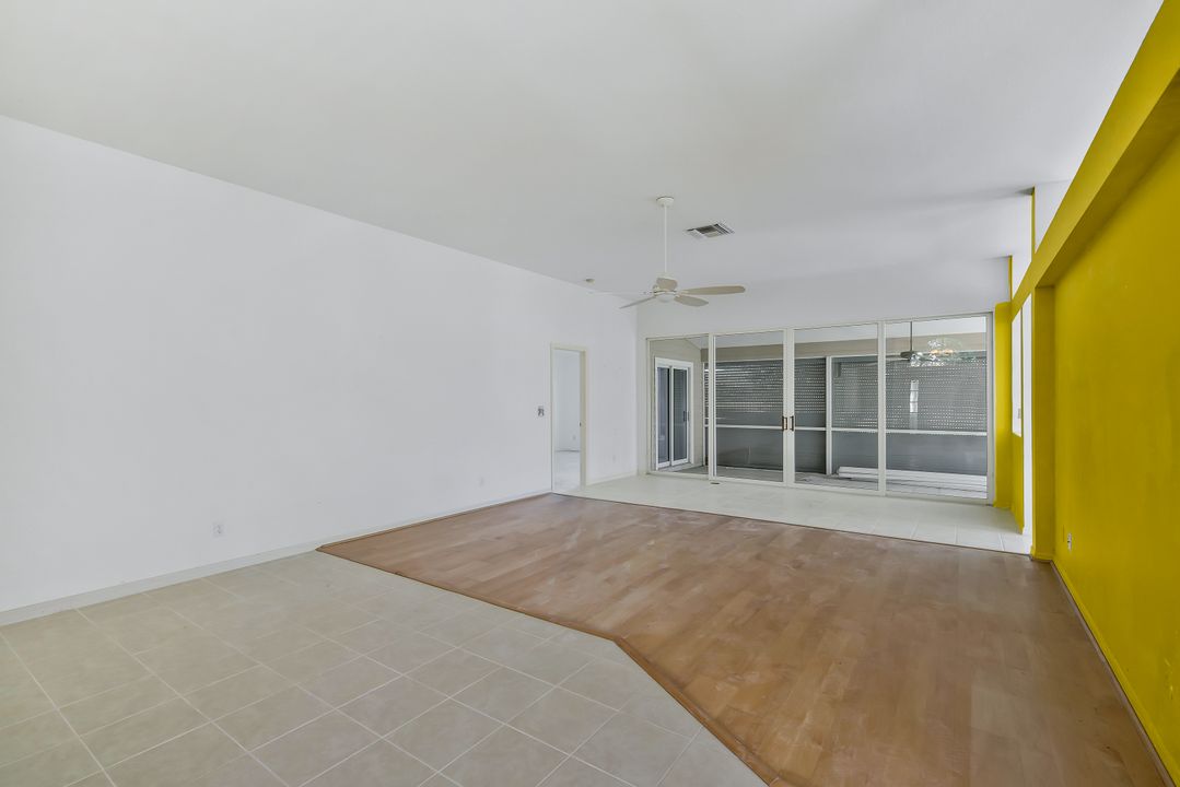 6533 Ilex Cir, Naples, FL 34109
