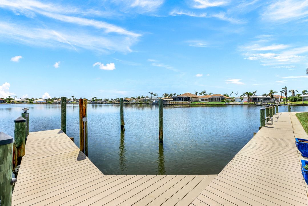 5231 SW 5th Pl, Cape Coral, FL 33914