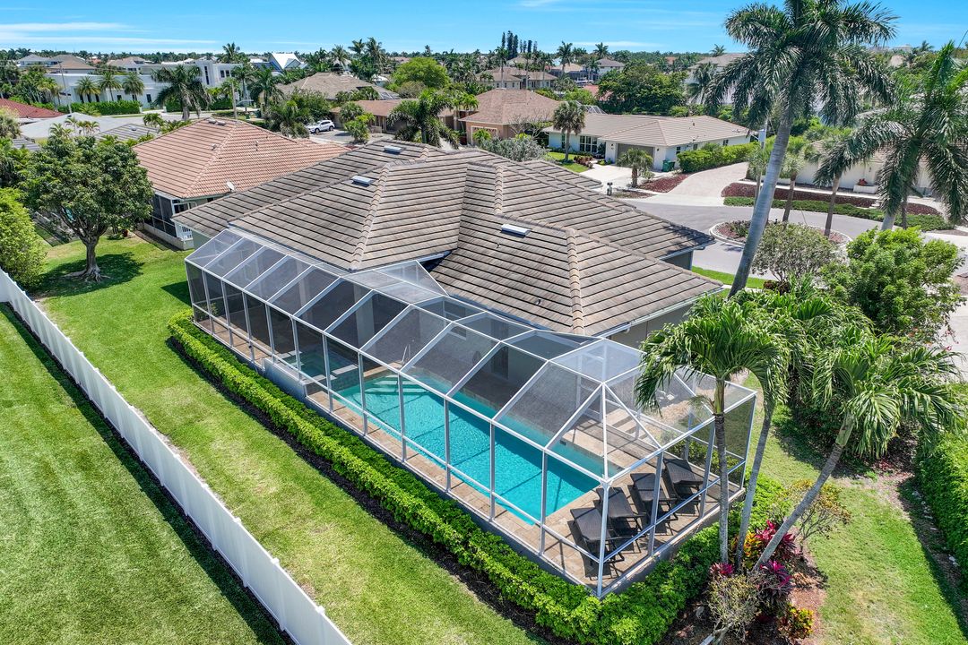 910 Montego Ct, Marco Island, FL 34145