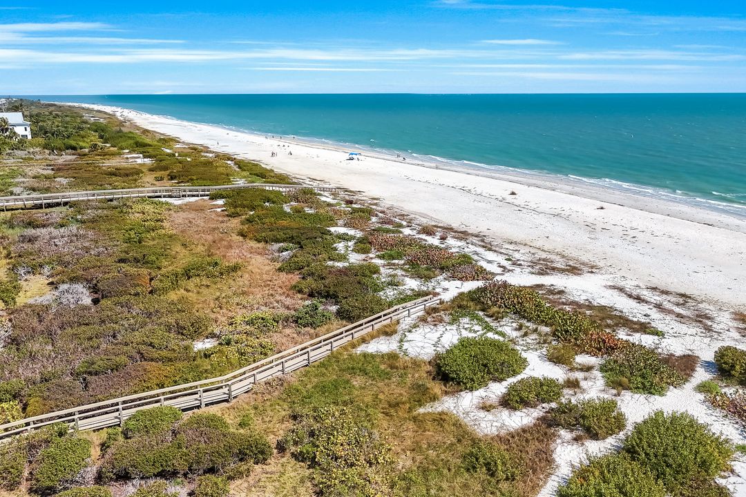 671 E Gulf Dr #1B3, Sanibel, FL 33957