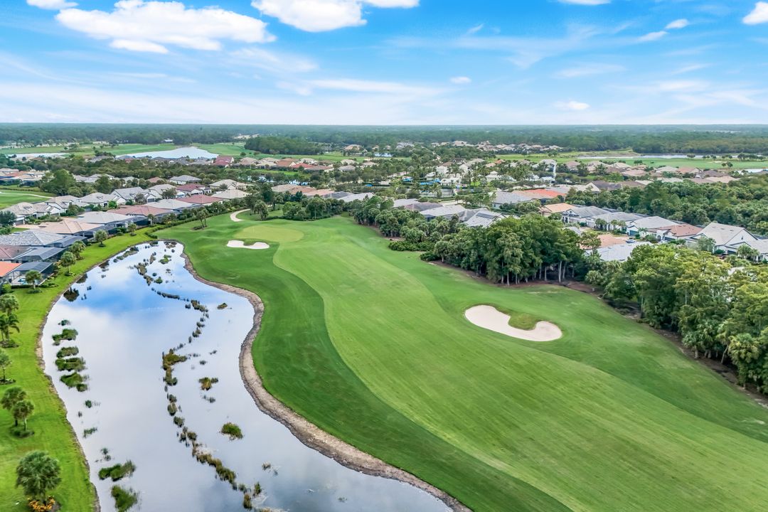 9354 Greyhawk Trl, Naples, FL 34120