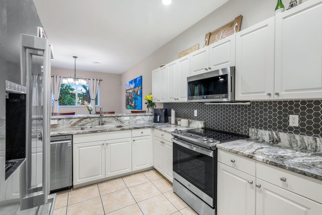 10191 Tin Maple Dr #89, Estero, FL 33928