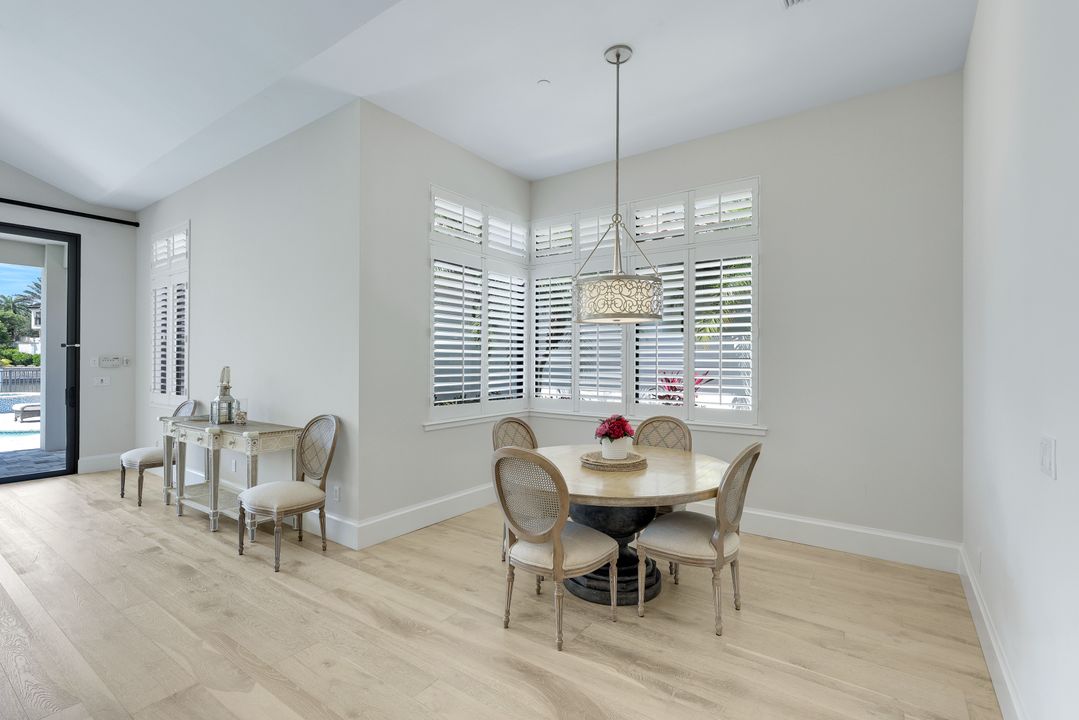 16484 Talis Park Dr, Naples, FL 34110