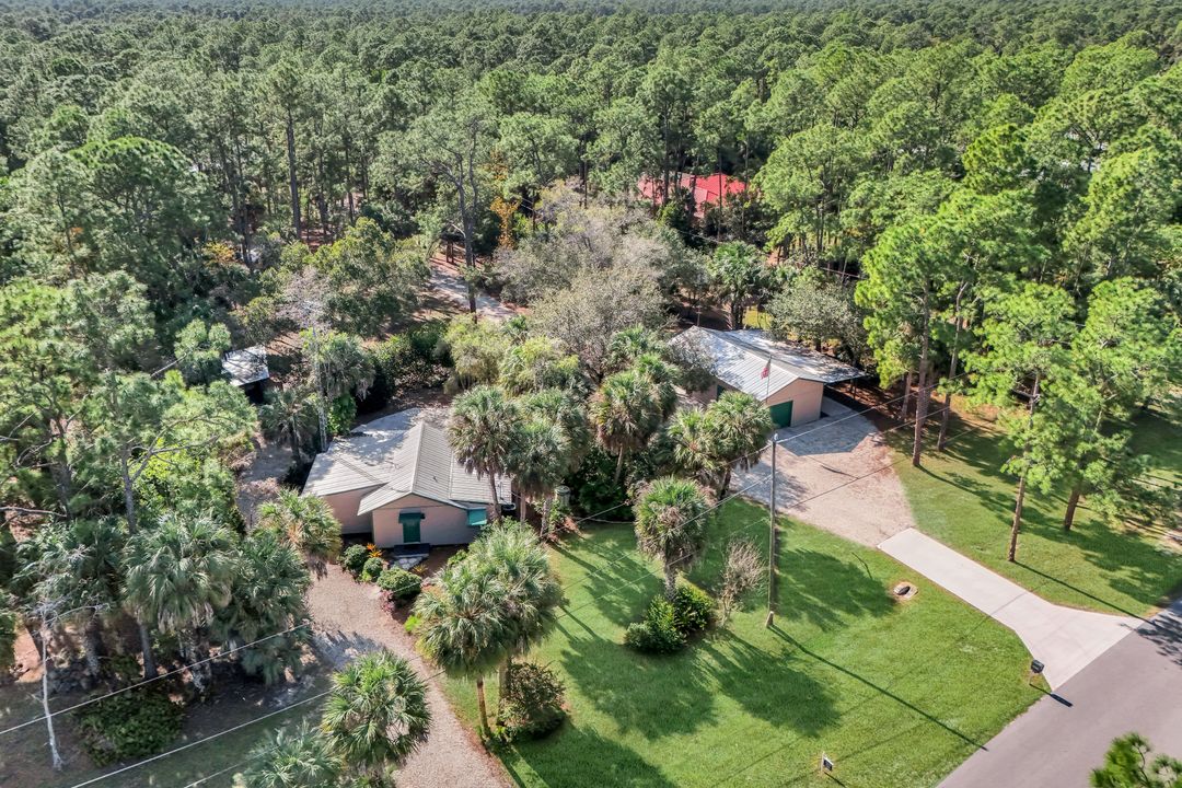 4420 7th Ave SW, Naples, FL 34119