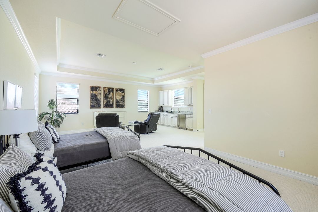 28761 Cavan Ct, Bonita Springs, FL 34135