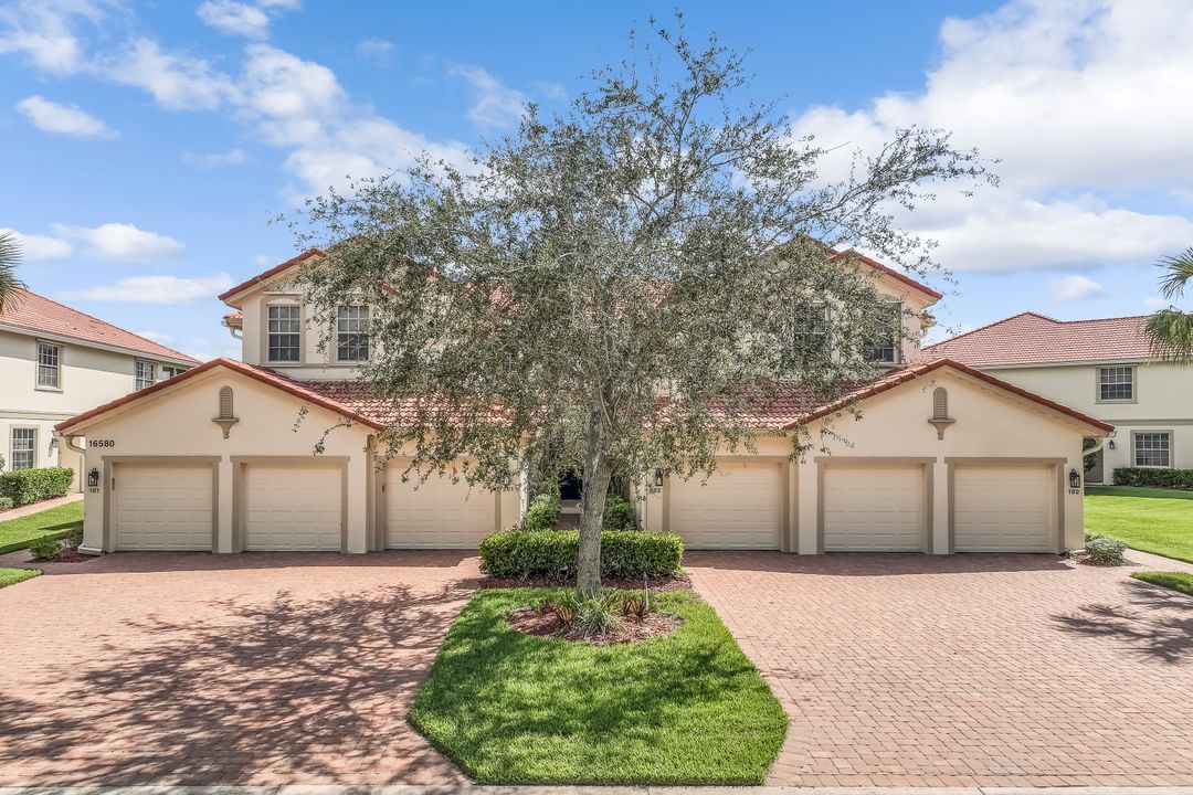 16580 Crownsbury Way #202, Fort Myers, FL 33908
