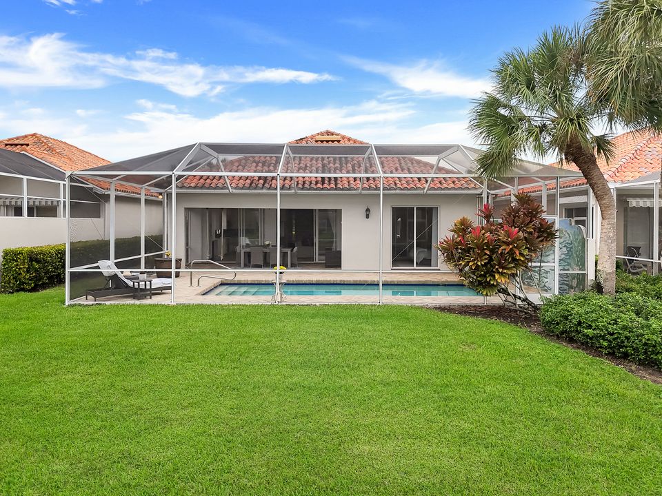 4453 Novato Ct, Naples, FL 34109