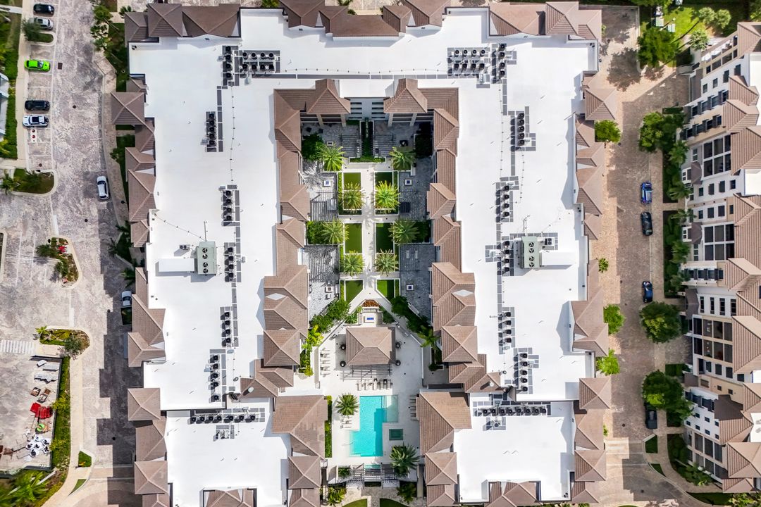 1130 3rd Ave S, Naples, FL 34102