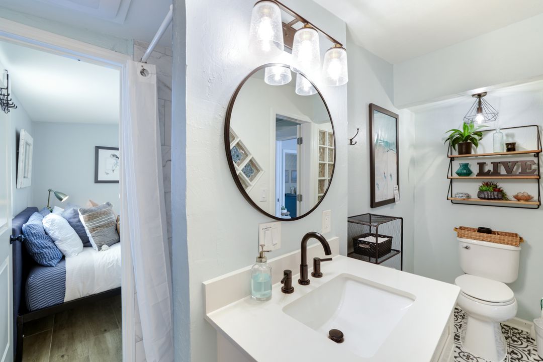 1971 Holiday Ln, Naples, FL 34104