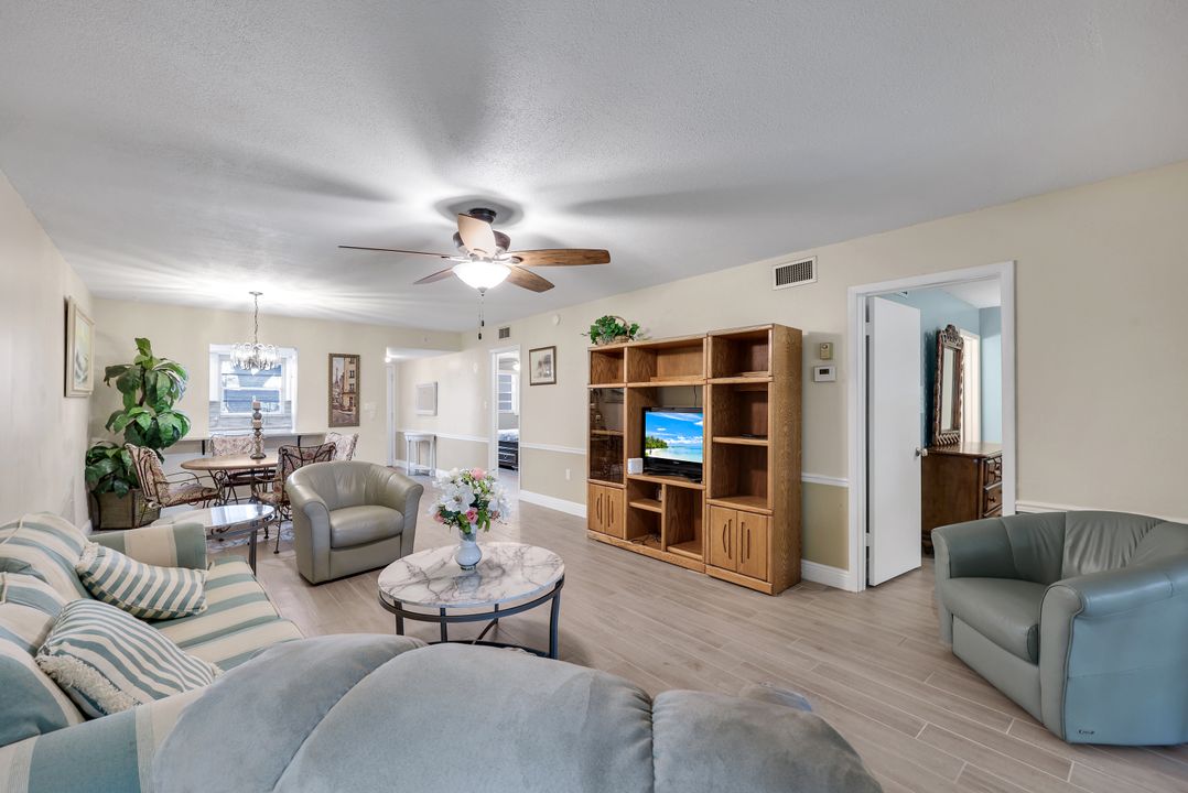 5419 Rattlesnake Hammock Rd, Naples, FL 34113
