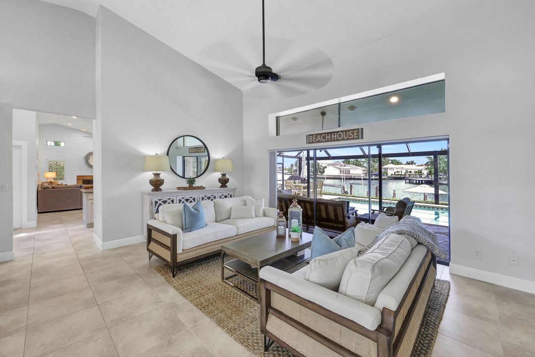 665 Rockport Ct, Marco Island, FL 34145