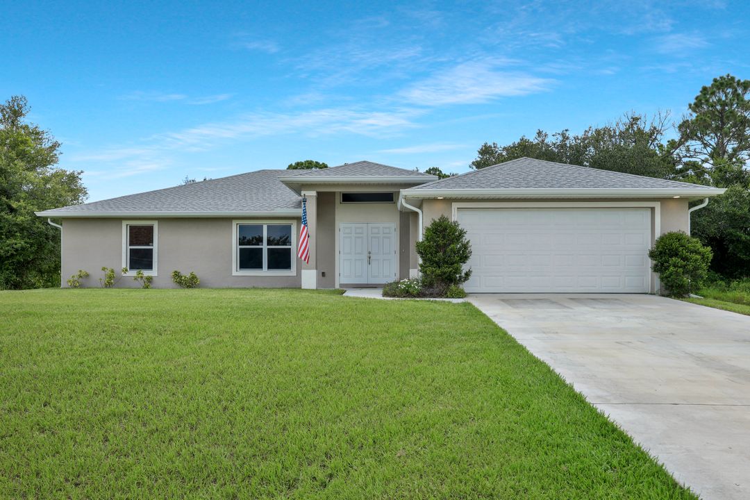 1417 Acacia Ave, Lehigh Acres, FL 33972