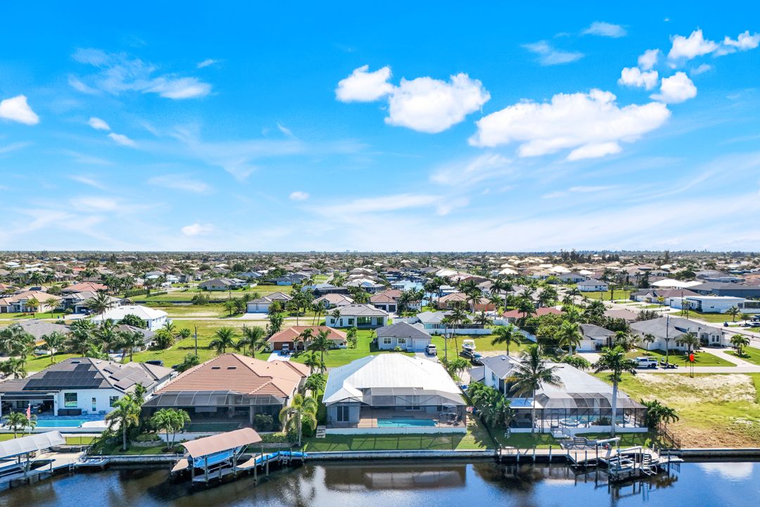 16 NW 38th Pl, Cape Coral, FL 33993