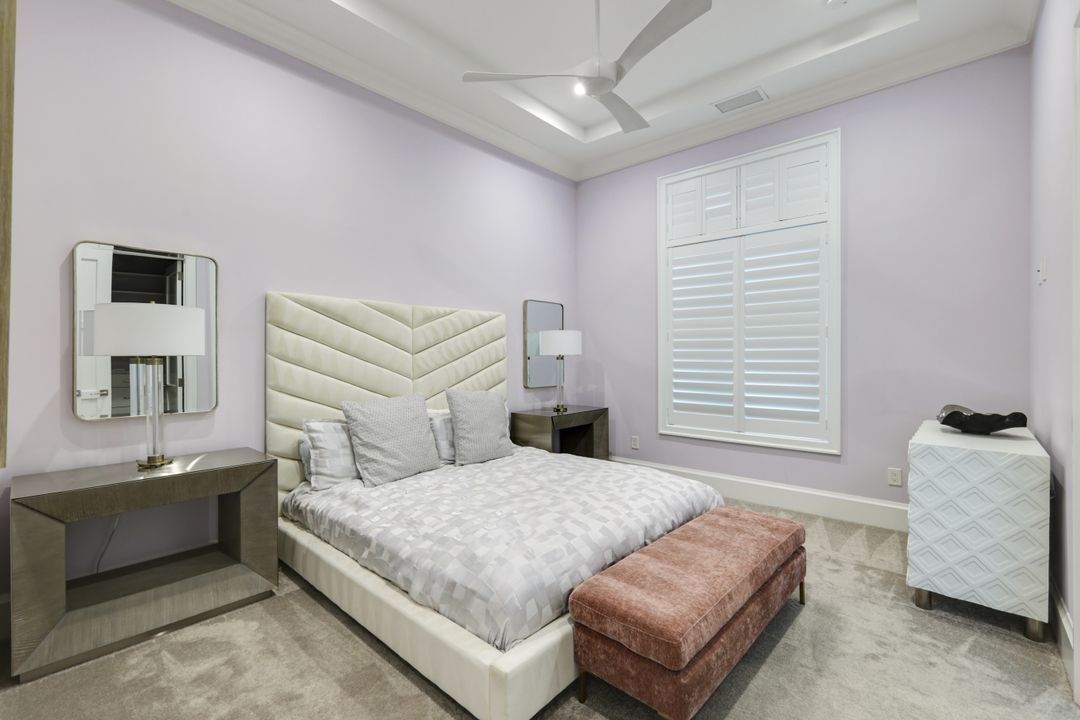 9937 Montiano Dr, Naples, FL 34113
