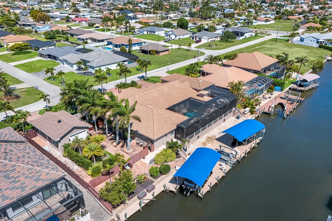 4025 SW 11th Ave, Cape Coral, FL 33914