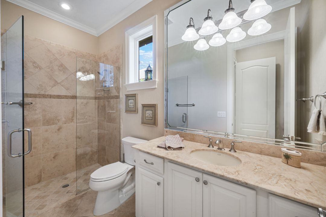 3848 Mahogany Bend Dr, Naples, FL 34114