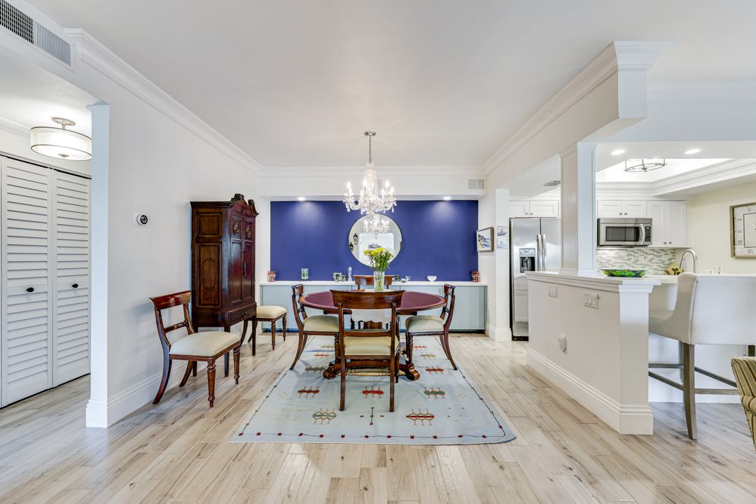 788 Willowbrook Dr #502, Naples, FL 34108