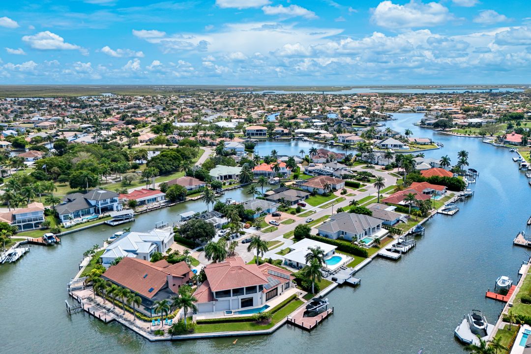 380 Rookery Ct, Marco Island, FL 34145