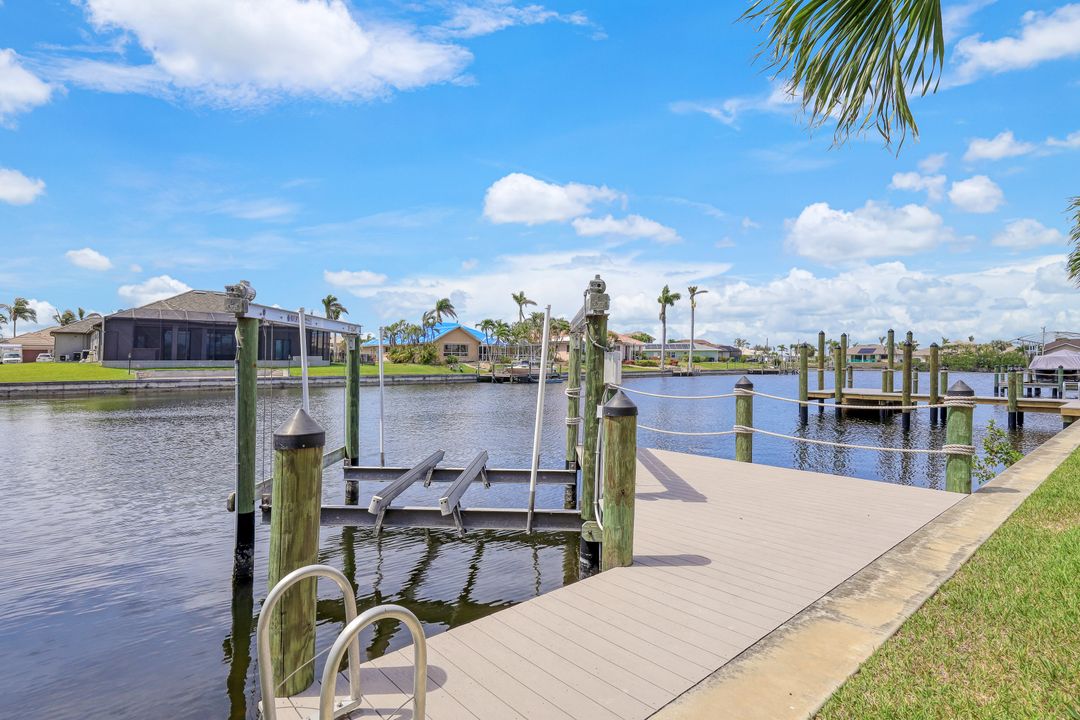 3914 SW 27th Ave, Cape Coral, FL 33914