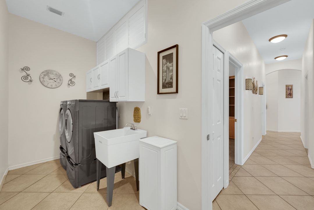 3201 Brookeview Ct, Naples, FL 34120