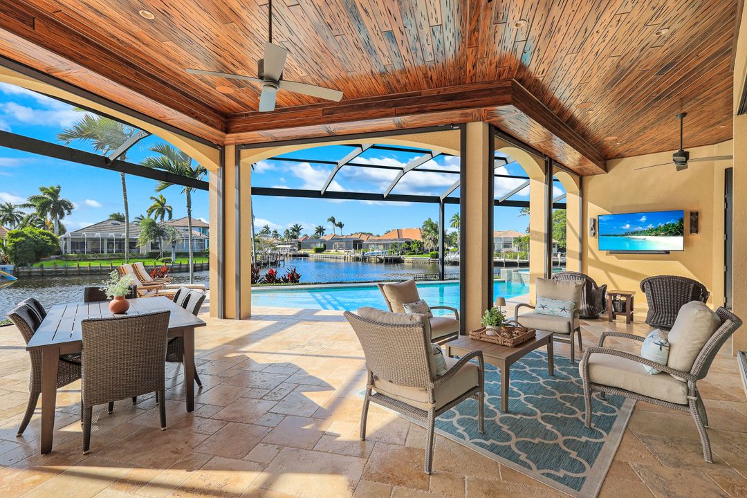 80 Anchor Ct, Marco Island, FL 34145