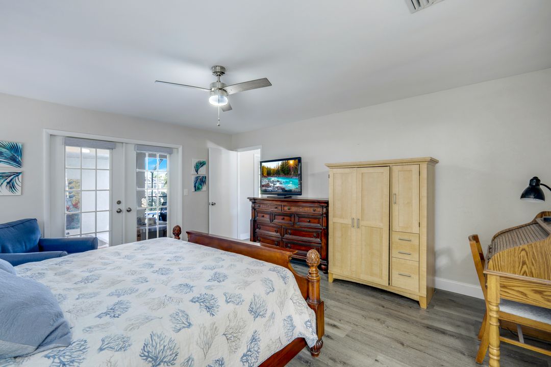 2215 SE 15th St, Cape Coral, FL 33990