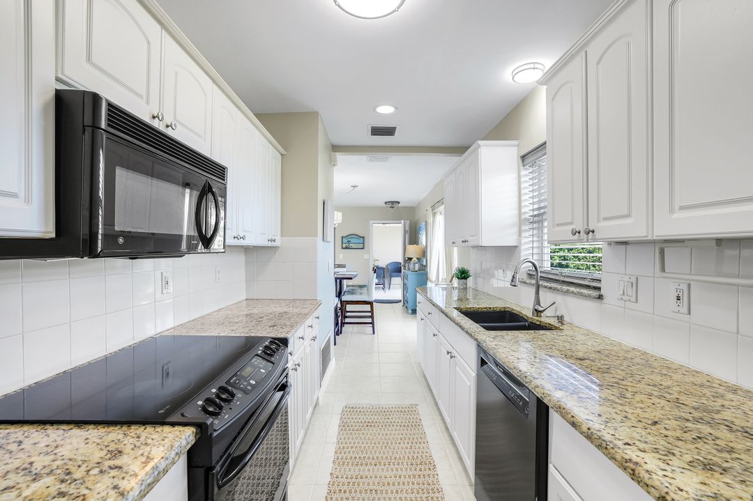 1237 Jamaica Rd, Marco Island, FL 34145