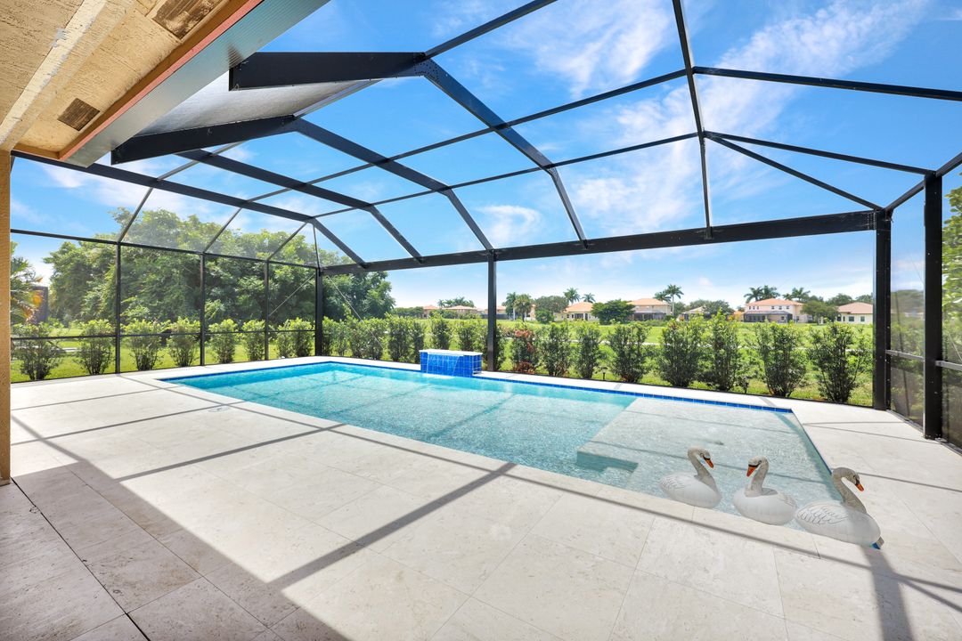 1764 Birdie Dr, Naples, FL 34120