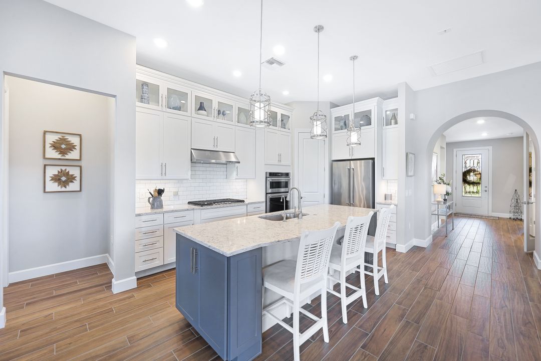 2717 Amaranda Ct, Naples, FL 34114