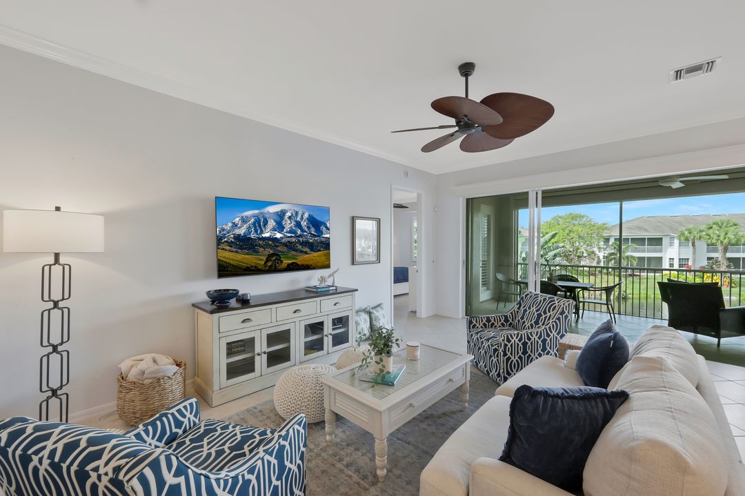 5095 Yacht Harbor Dr #203, Naples, FL 34112