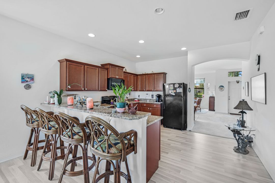 509 SW 28th St, Cape Coral, FL 33914