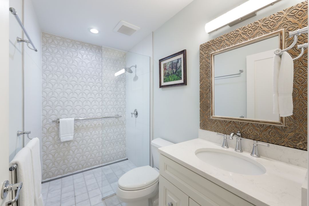 2218 Kings Lake Blvd, Naples, FL 34112