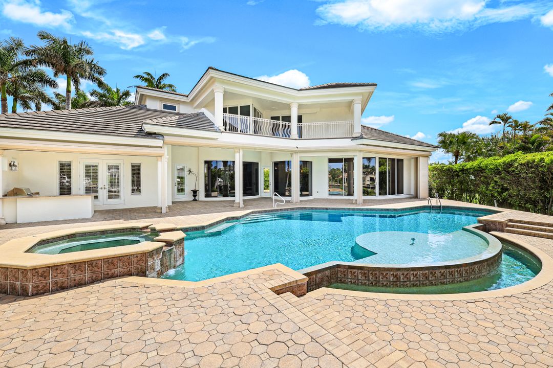 384 Mooring Line Dr, Naples, FL 34102
