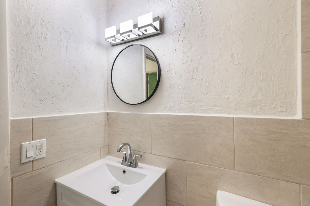 13151 Kings Point Dr #12A, Fort Myers, FL 33919