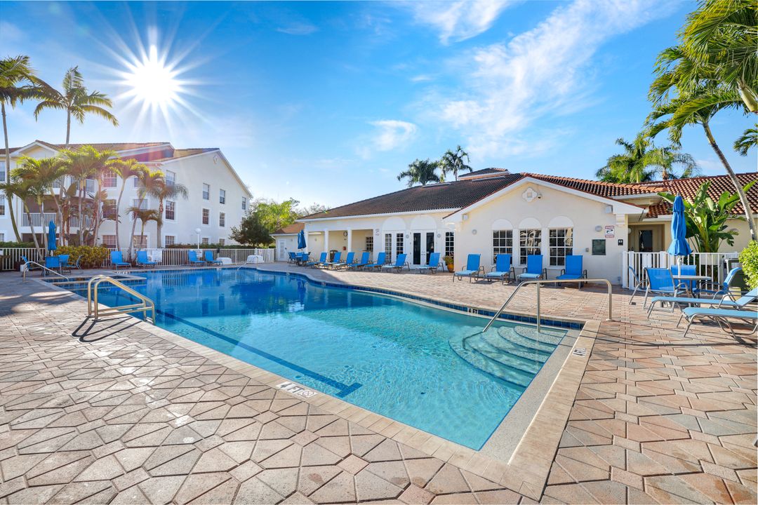 4625 St Croix Ln #1118, Naples, FL 34109