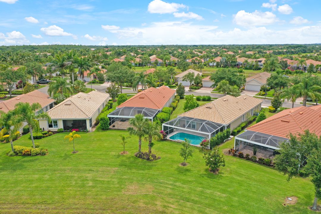 28529 Hammerhead Ln, Bonita Springs, FL 34135