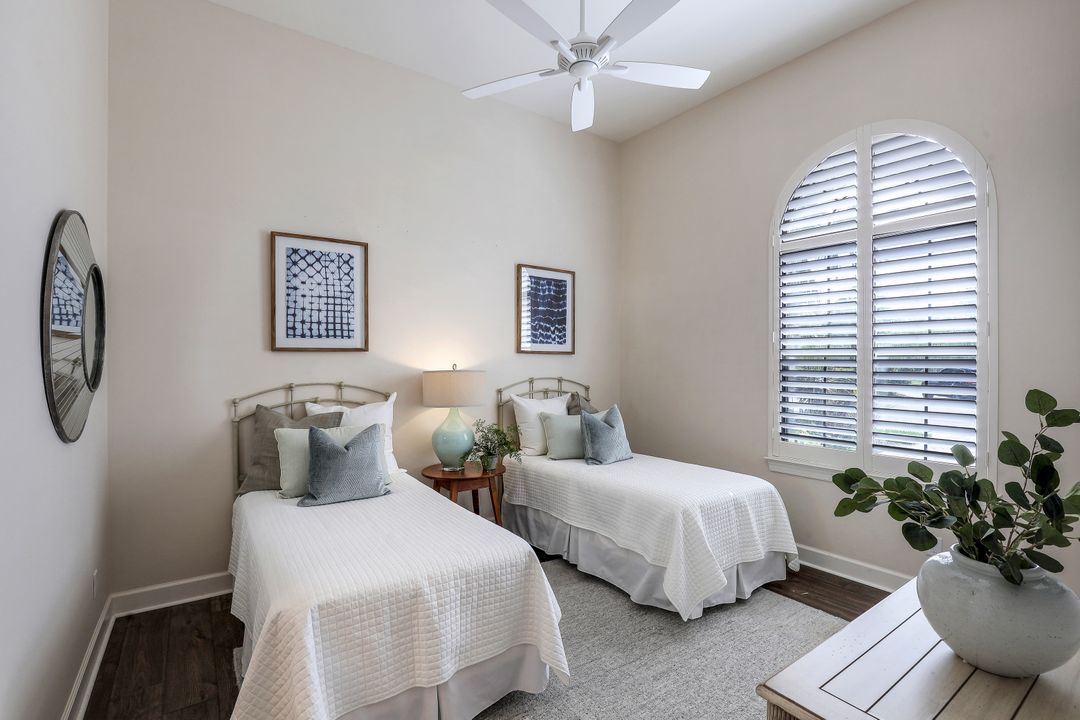 8828 Savona Ct, Naples, FL 34119