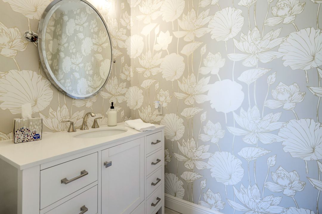 9602 Vanderbilt Dr, Naples, FL 34108