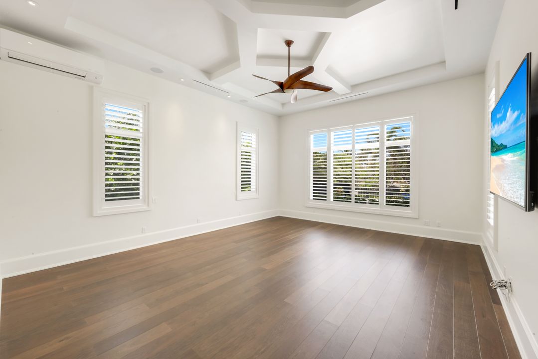 605 Galleon Dr, Naples, FL 34102