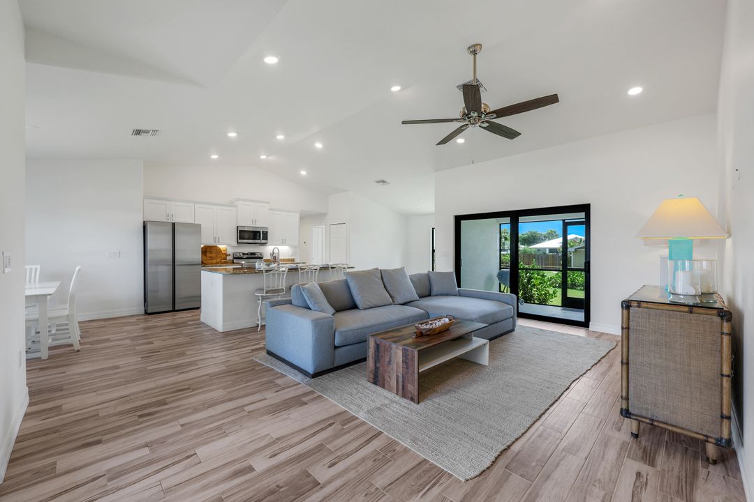 18209 Hawthorne Rd, Fort Myers, FL 33967