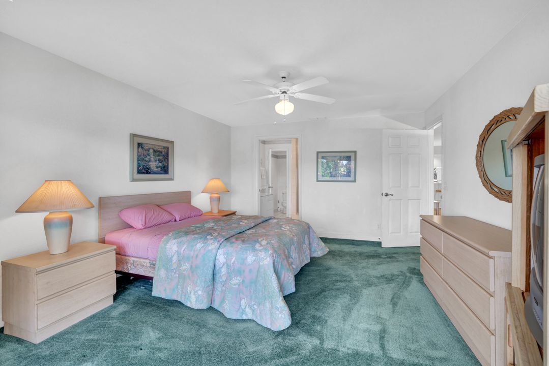 2372 Hidden Lake Dr #08, Naples, FL 34112