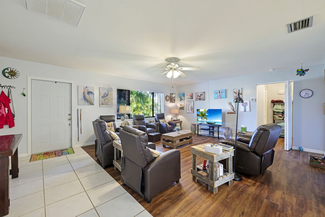 210 SE 19th Ln, Cape Coral, FL 33990