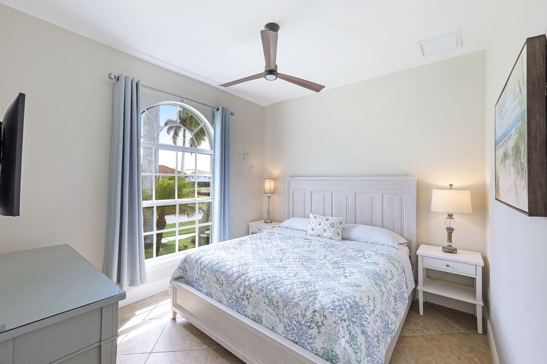 650 Amber Dr, Marco Island, FL 34145