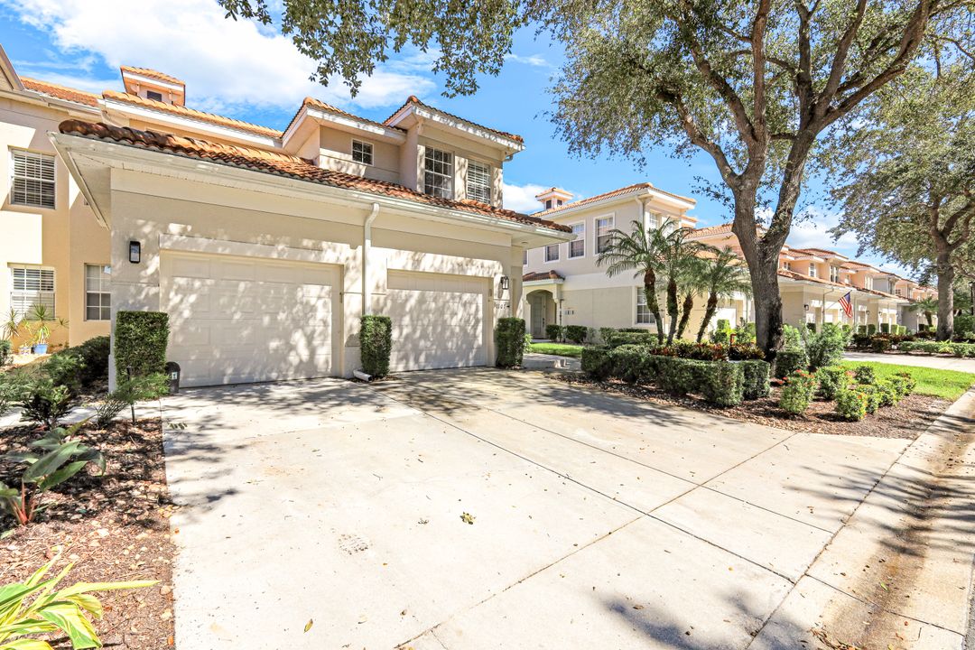 3048 Horizon Ln #1108, Naples, FL 34109