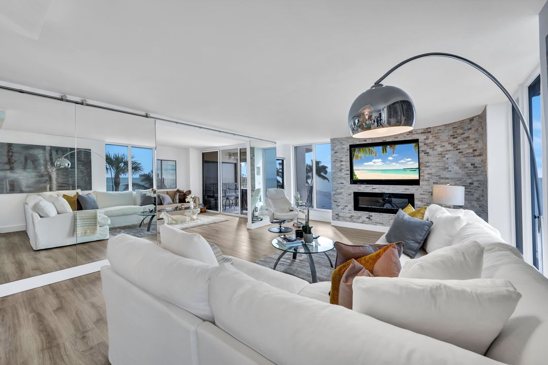 3115 Gulf Shore Blvd N #205-S, Naples, FL 34103