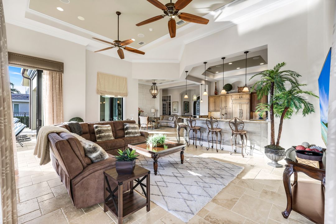 2304 El Dorado Pkwy W, Cape Coral, FL 33914