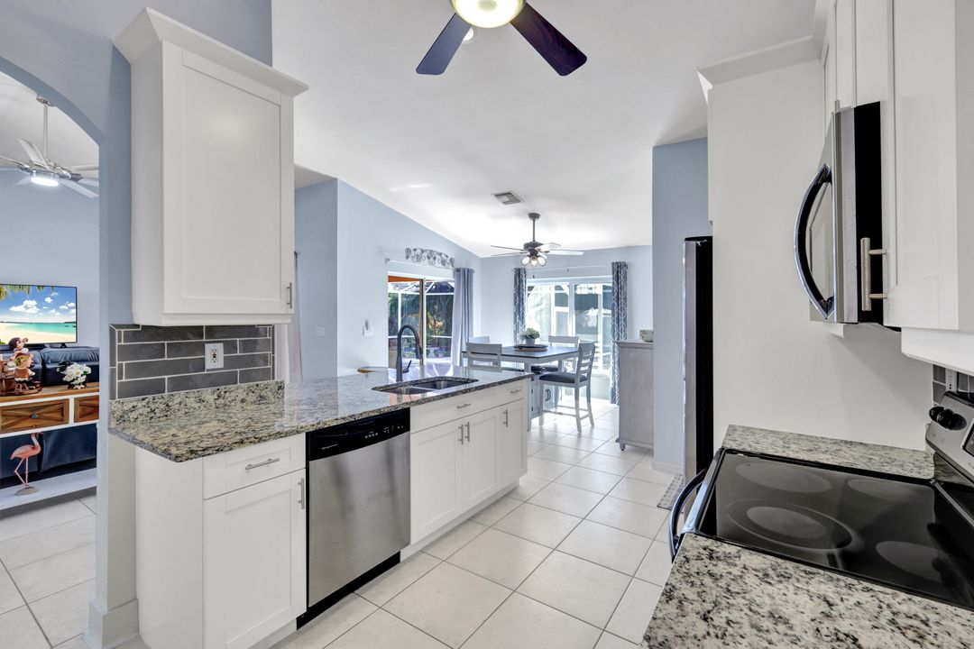 5323 SW 22nd Pl, Cape Coral, FL 33914